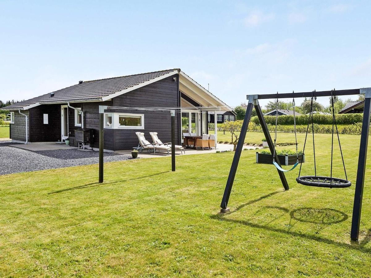 7 Person Holiday Home In Nordborg Eksteriør billede